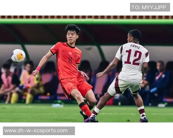 中国足球二代球星崛起：从传承到突破他们的成长轨迹与未来展望